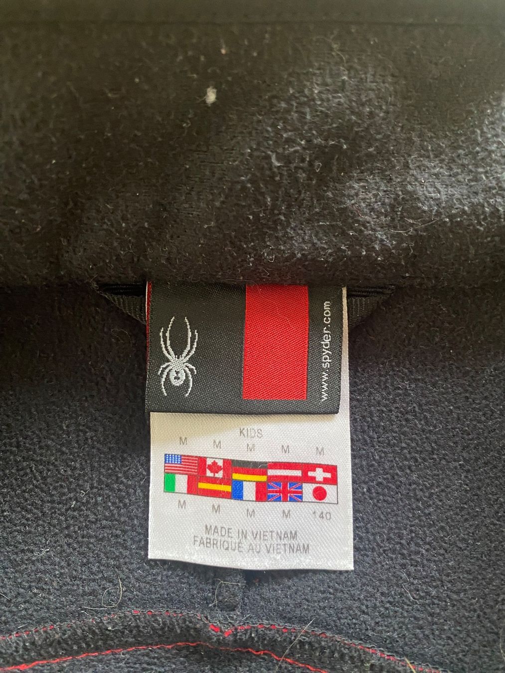 Spyder Vestes & Manteaux: Kinder Softshell Jacke Spyder – D'occasion à Sarmenstorf par SamiraB. 1