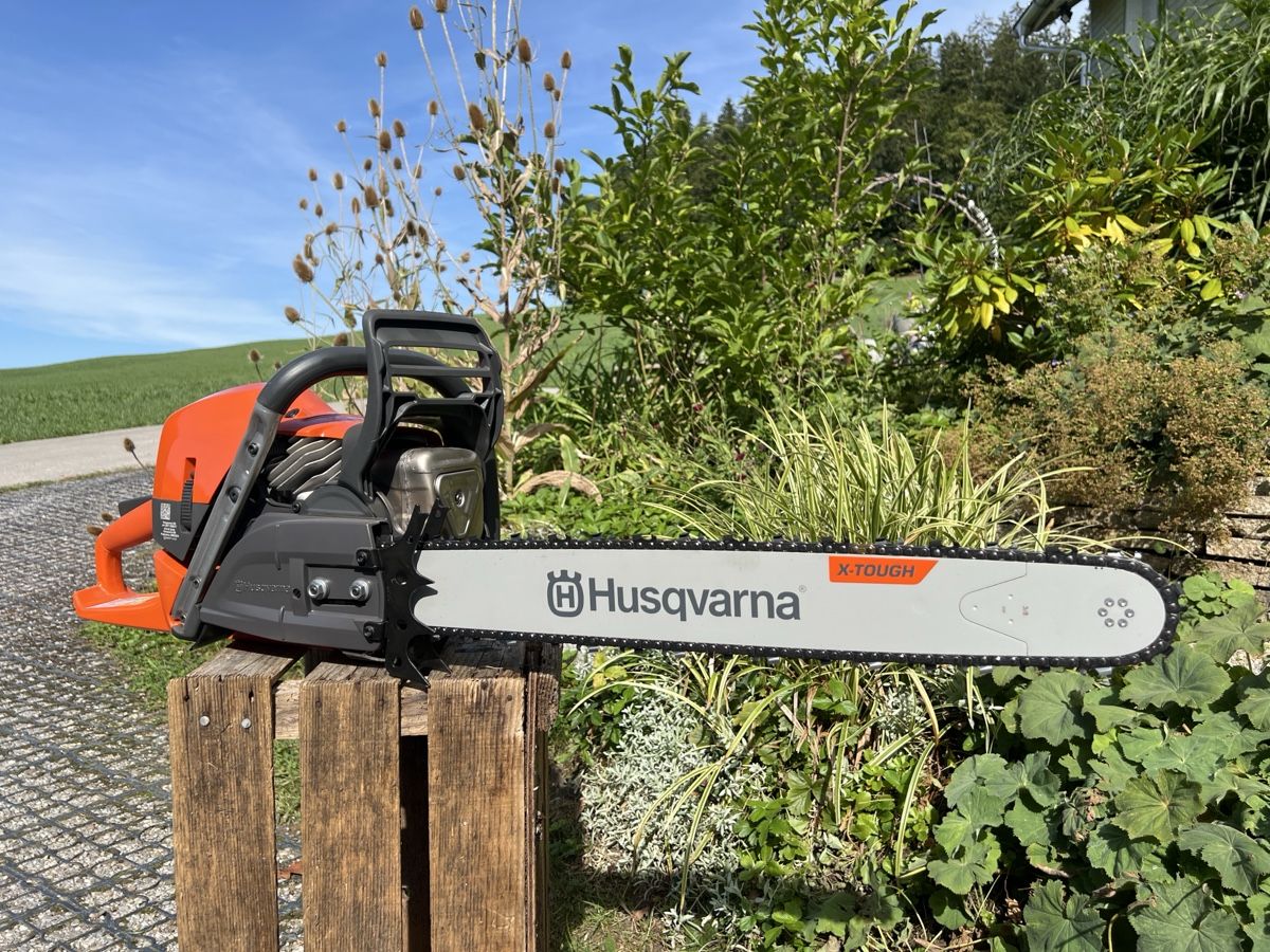 Husqvarna Scies: Husqvarna 585 Neu – Neuf avec emballage d'origine à Hundwil par panzermech 4