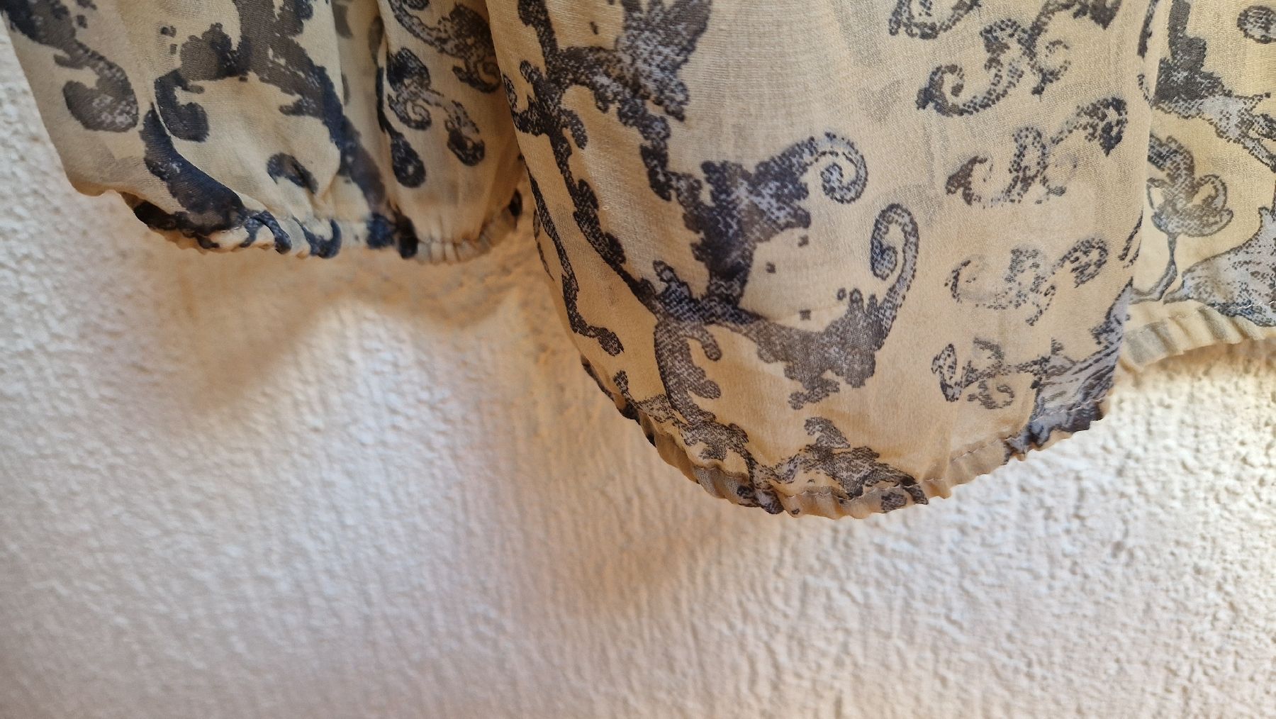 Heine Camicette: Damenbluse, leicht und transparent, beige mit hellblau Gr.44 – Usato da Rickenbach LU venduto da esmarti 3