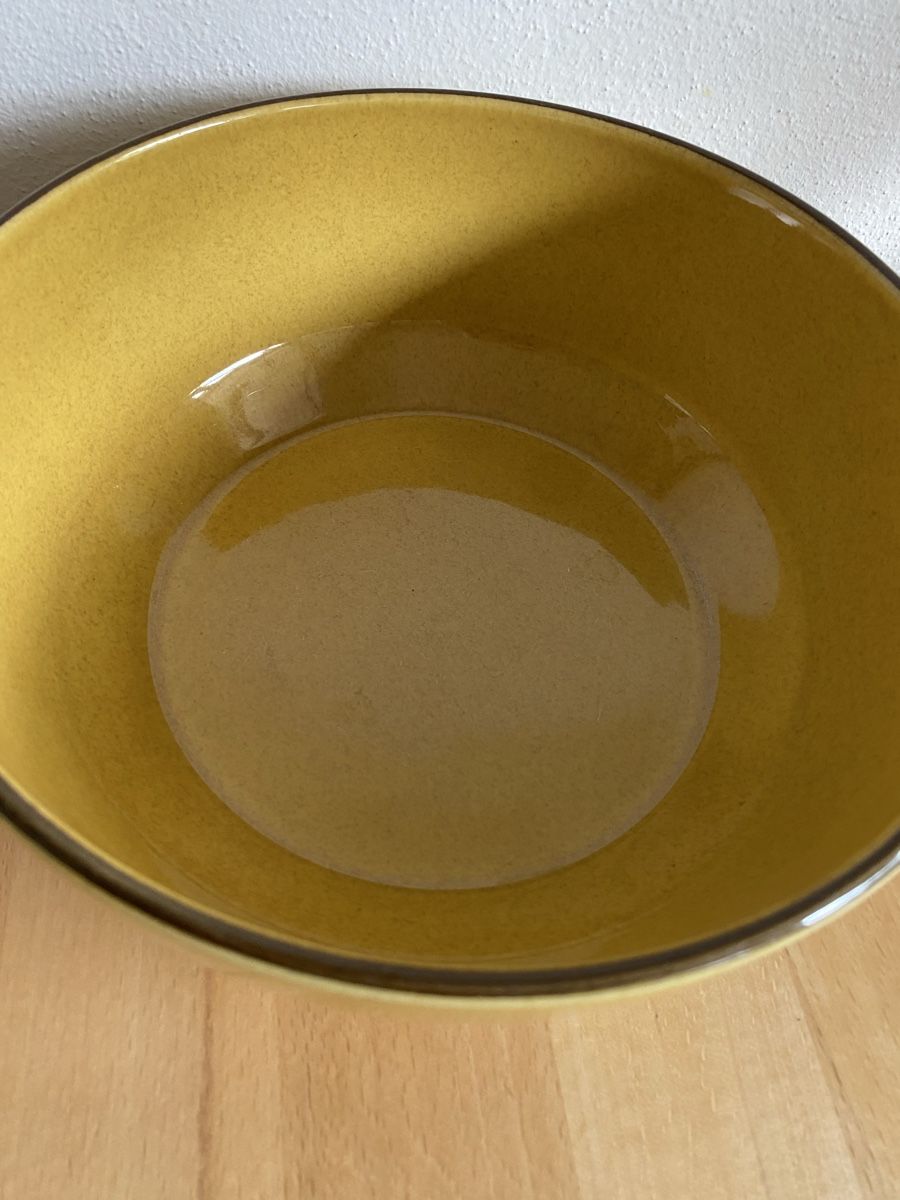 Rössler Ciotole: Rössler Schüssel senfgelb Grösse 23 – Usato da Schwarzenburg venduto da Michellu 2
