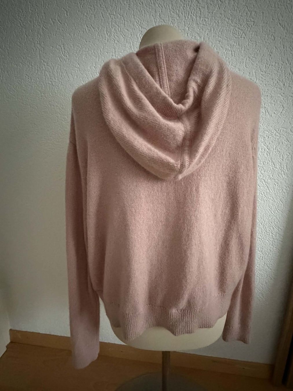 Hugo Boss Maglioni & Felpe: Hugo Boss pulli M-L – Usato da Liestal venduto da aarroon 2