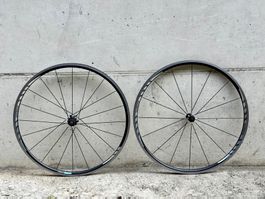 Shimano WH-R550 Rennvelo Clincher Laufradsatz LRS 2607