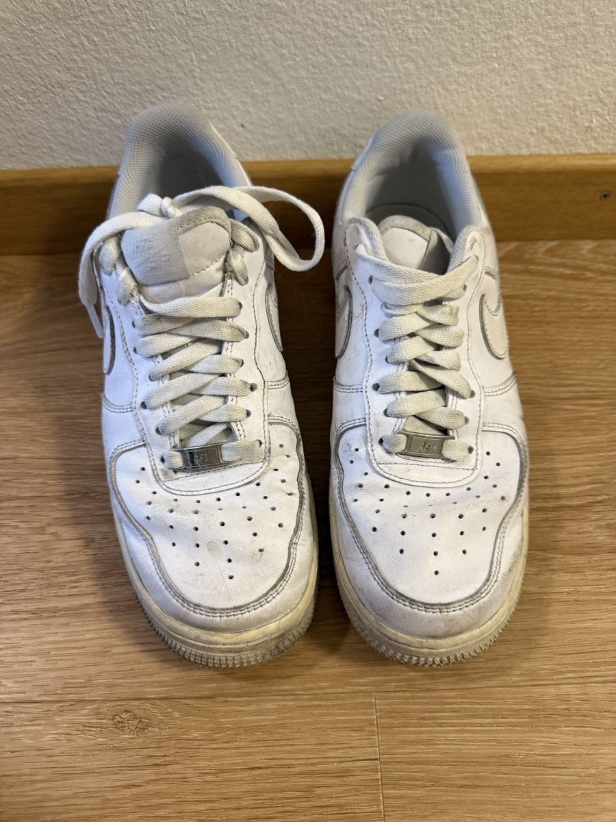 Nike Scarpe da uomo: Nike Air Force 1 Weiss Grösse 42 gebraucht – Usato da Winterthur venduto da fij_f65r