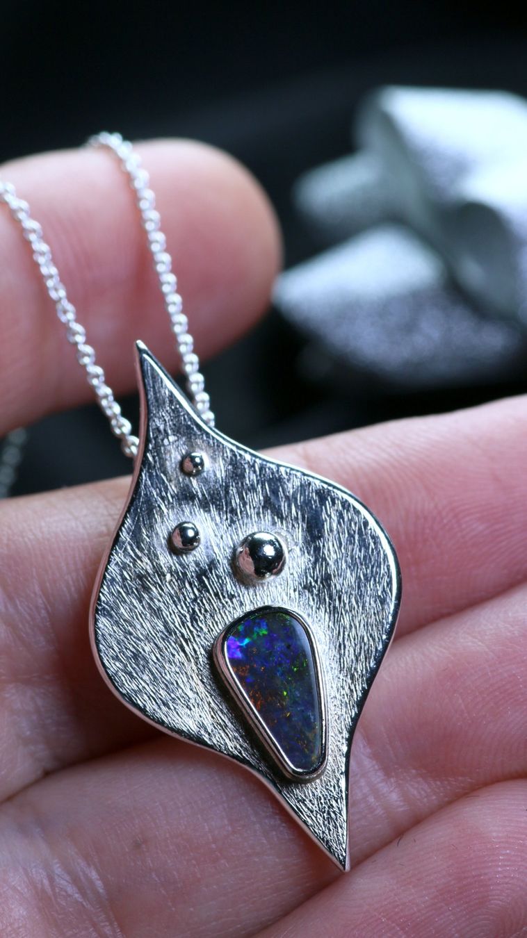 Ciondoli: MOON DUST Mystischer Silberanhänger mit echtem Opal – Nuovo e nell'imballaggio originale da Bern venduto da OSONO.Design 2