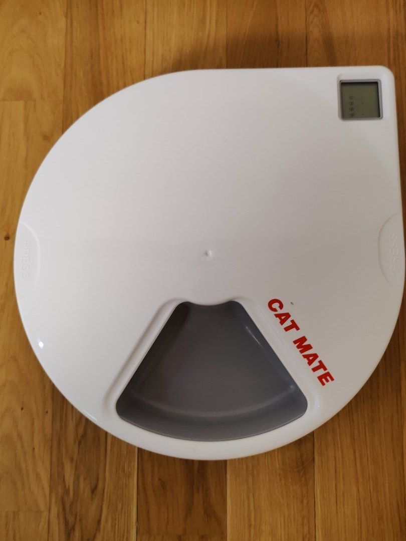 Futter: Cat Mate C500 – Gebraucht aus St. Gallen von Swinja-Zajaz-II 1