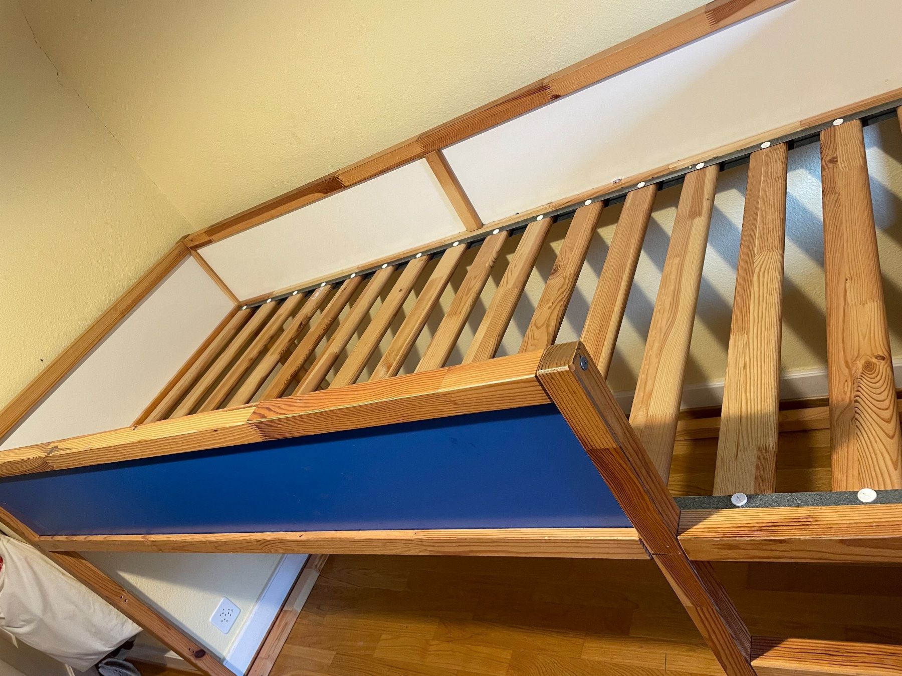 Ikea Lits: Kinderhochbett – D'occasion à Zürich par Kascha.B. 1