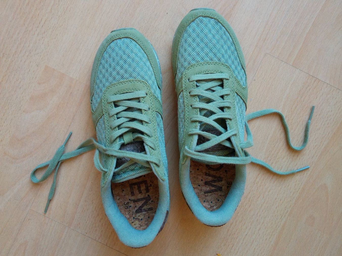 Scarpe da donna: Woden Sneakers, neuwertig, Gr. 38 – Nuovo (secondo la descrizione) da Zürich venduto da philoumena