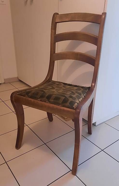 Sedie: Lot de 4 chaises à retapisser – Usato da Prilly venduto da chi_zl7s