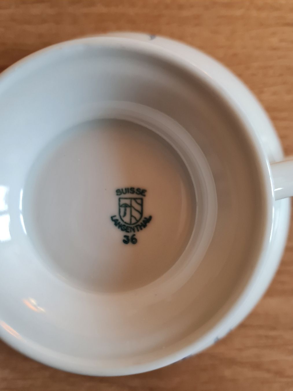 Services de table: Langenthal Service Geschirr  – D'occasion à Basel par Piscosour01 7