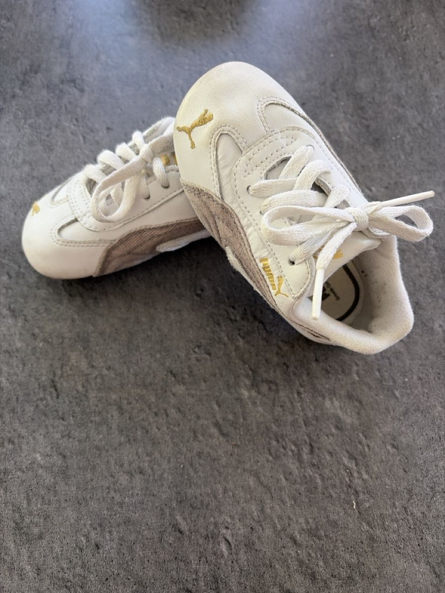 Puma Scarpe per ragazzi: Chaussures Puma bébé, taille 22 – Usato da Liddes venduto da Couik
