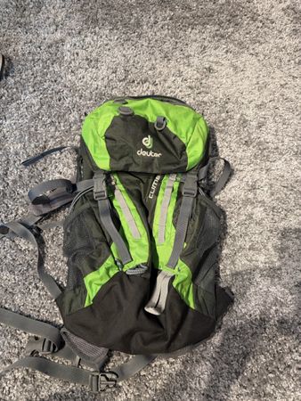 Deuter Wanderrucksack (ohne Regenschutz)