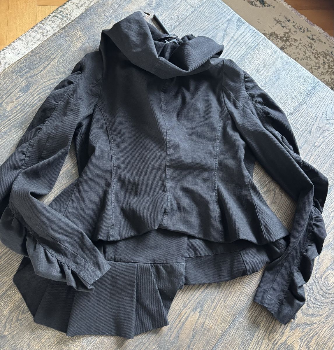 Rundholz Giacche: Rundholz Mainline Jacket, Black, Size M – Nuovo e nell'imballaggio originale da Erlenbach ZH venduto da verbena_mint 4