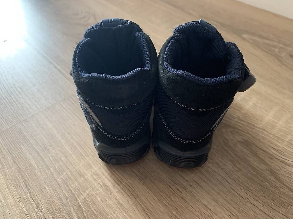 Scarpe per ragazzi: Primigi Stiefel – Usato da Bürglen UR venduto da VKorchynskyi 2