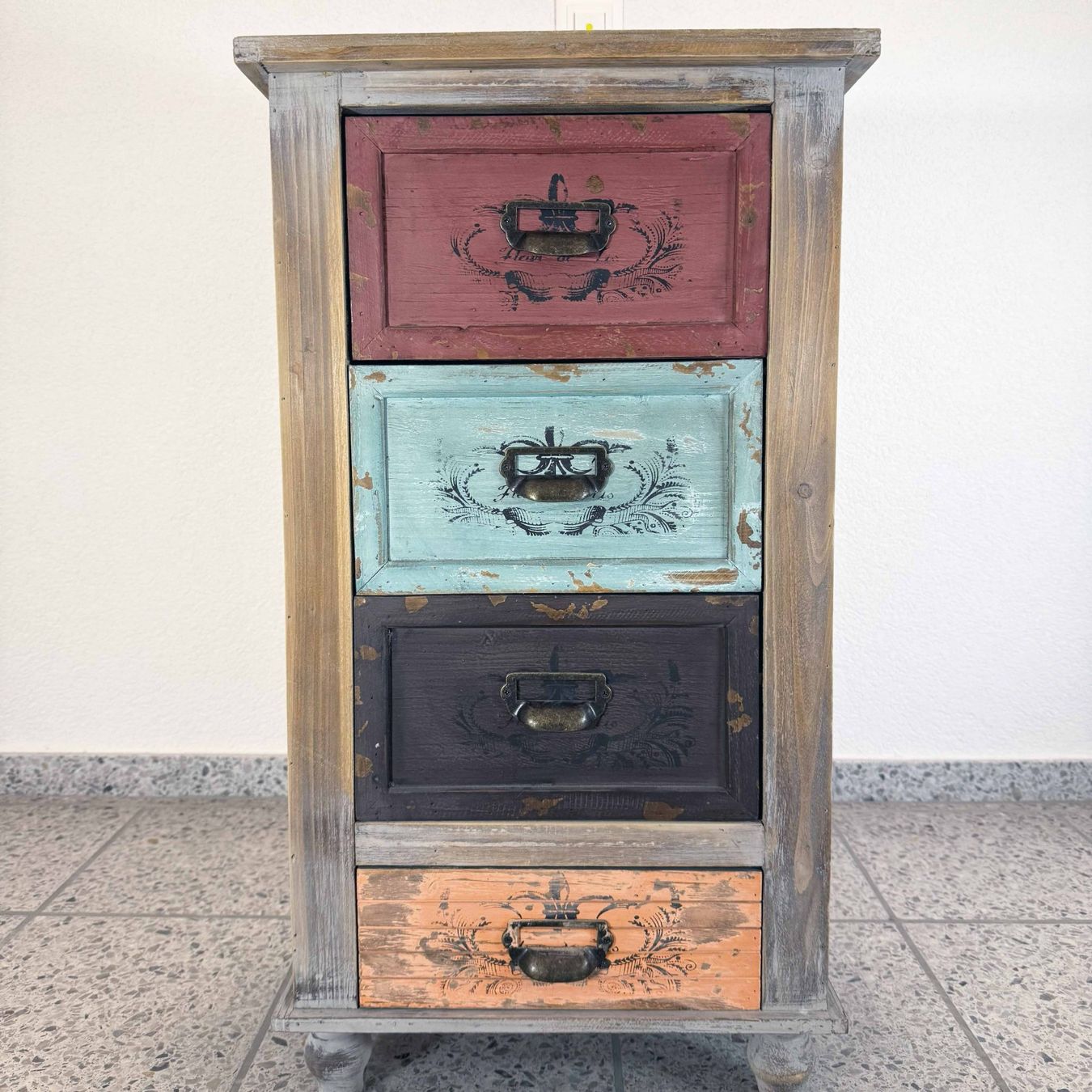 Kommoden: Vintage Schubladenkommode, Shabby Look – Gebraucht aus Windisch von Losdosquatros 1