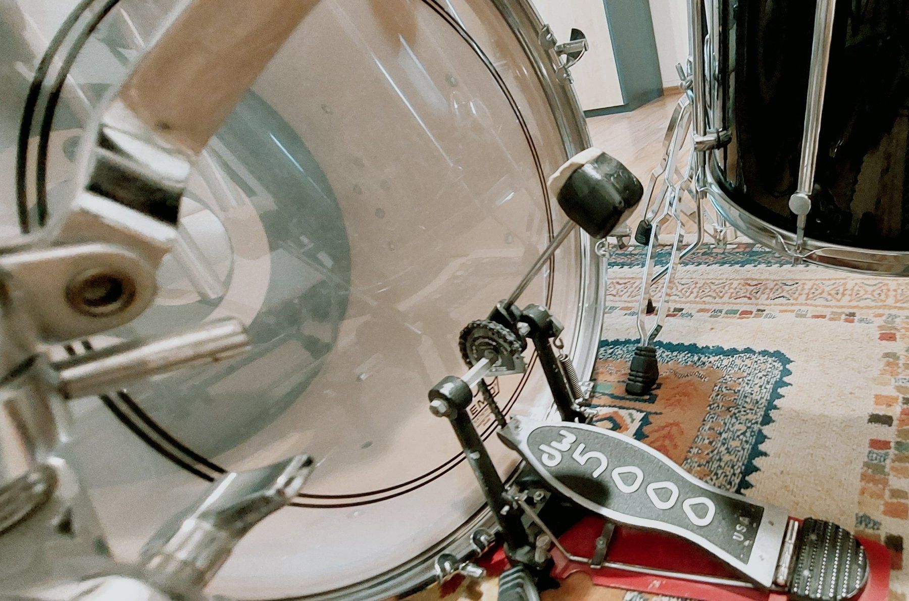 Instruments de musique: Schlagzeug Set Schwarz inkl. Hocker und Becken – D'occasion à Müswangen par Trumpf98 5