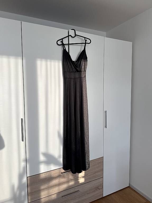 Robes: Schwarzes Abendkleid Gr. M – D'occasion à Zürich par Marti97 1