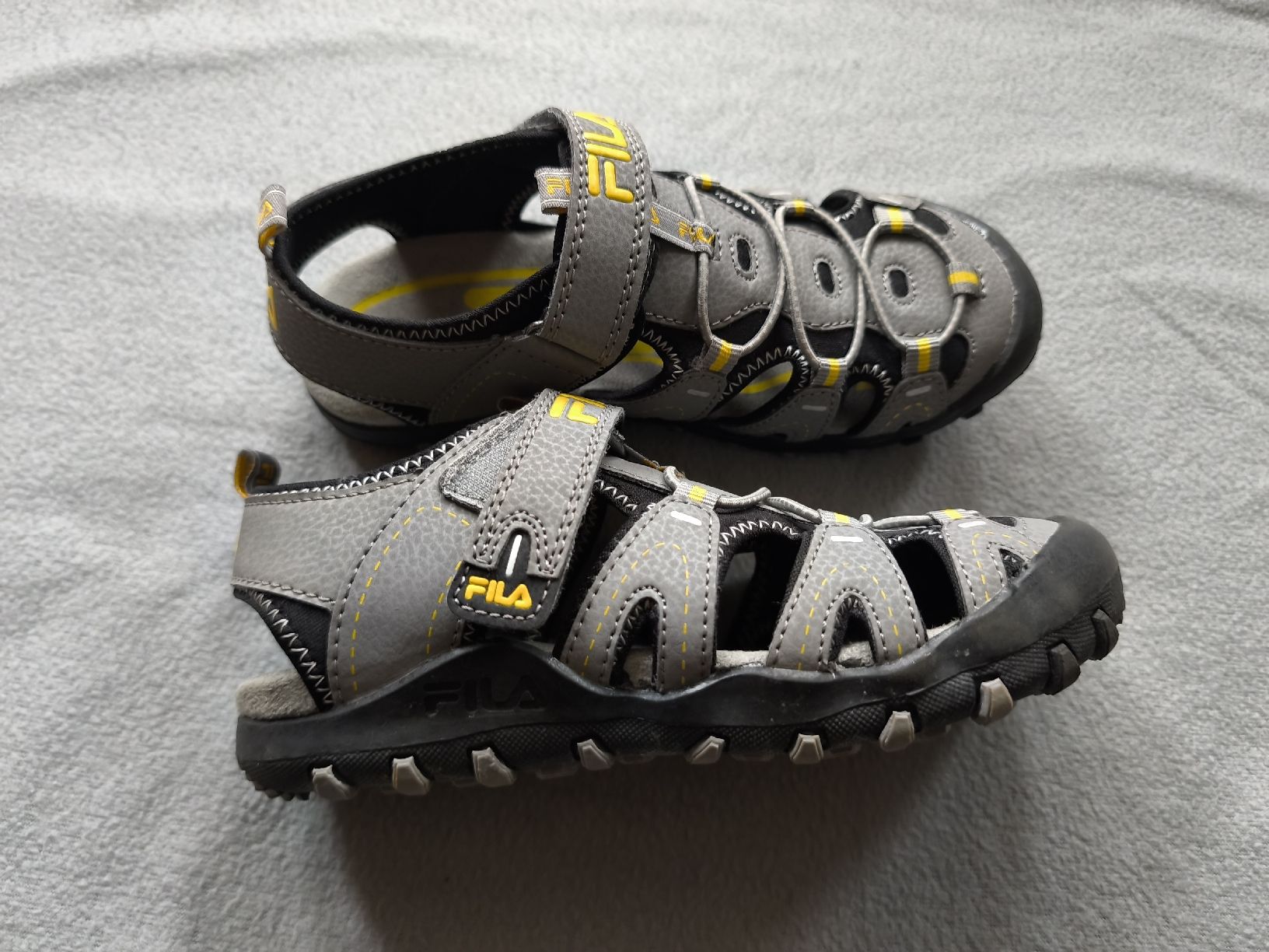 Fila Scarpe per ragazzi: FILA Kindersandalen Gr.35 – Usato da Bad Zurzach venduto da WinnerChickenDinner 2