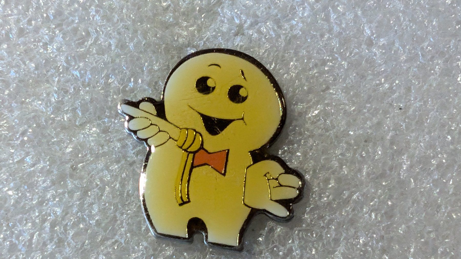 Placchette & Badge: Ansteckpin 225: Maga Bio – Usato da Oppligen venduto da Pin-Fall-Shop