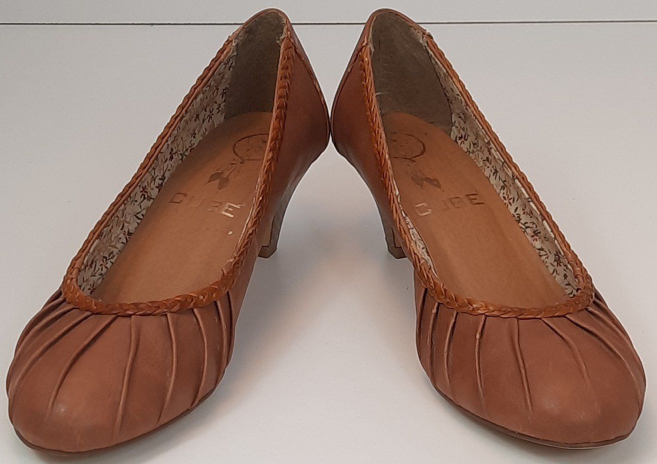 Cube Scarpe da donna: CUBE Damen Pumps Braun Gr.37 – Usato da Seuzach venduto da VT-Collections2 1