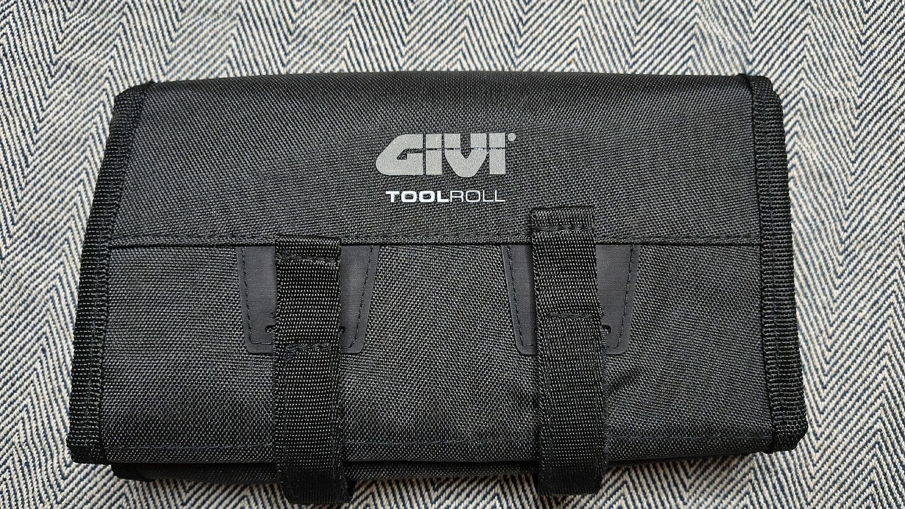 Givi Alle Motorradersatzteile: GIVI ToolRoll Werkzeugrolle Motorrad – Gebraucht aus Dietikon von Bobbyboa