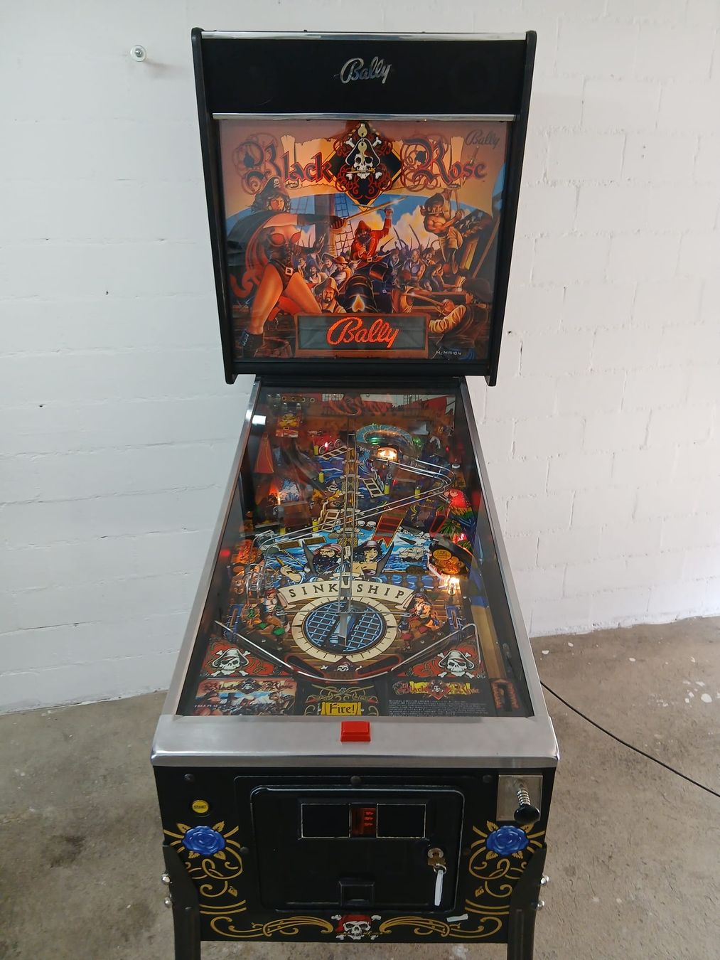 Flipper: flipperkasten flipper bally black Rose  – Usato da Leibstadt venduto da Retrowelt 2