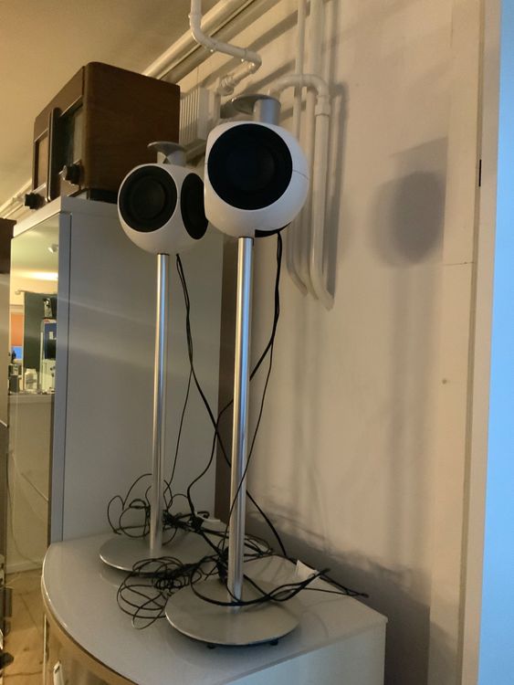BeoLab 3 Aktivlautsprecher in Weiss Bang&Olufsen mit Fuss (Gebraucht ...