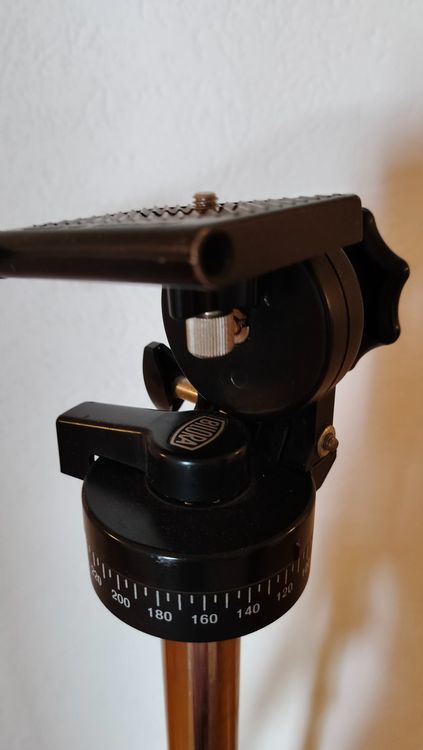 Treppiedi & Teste: Stativ Professionelles Stativ Fotografie – Usato da Zürich venduto da Tcrush 4