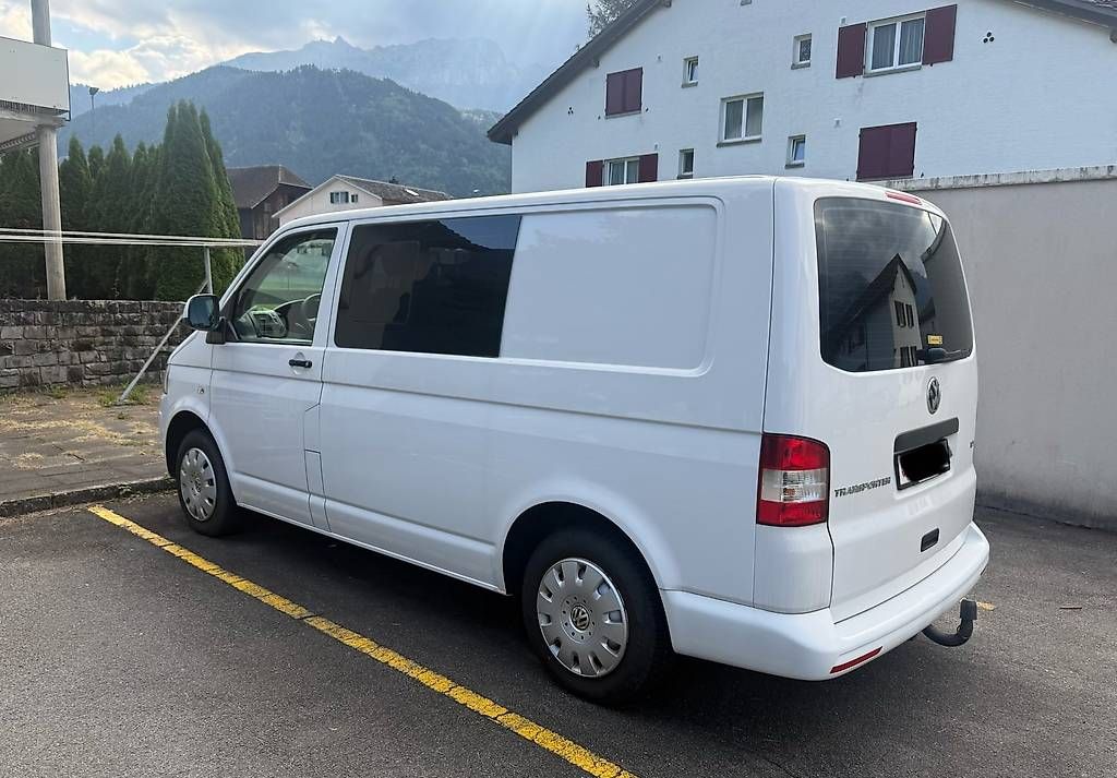 VW Camping Fahrzeuge: VW T5 Camper, Getriebe defekt – Gebraucht aus Altdorf UR von rue_72dt 1