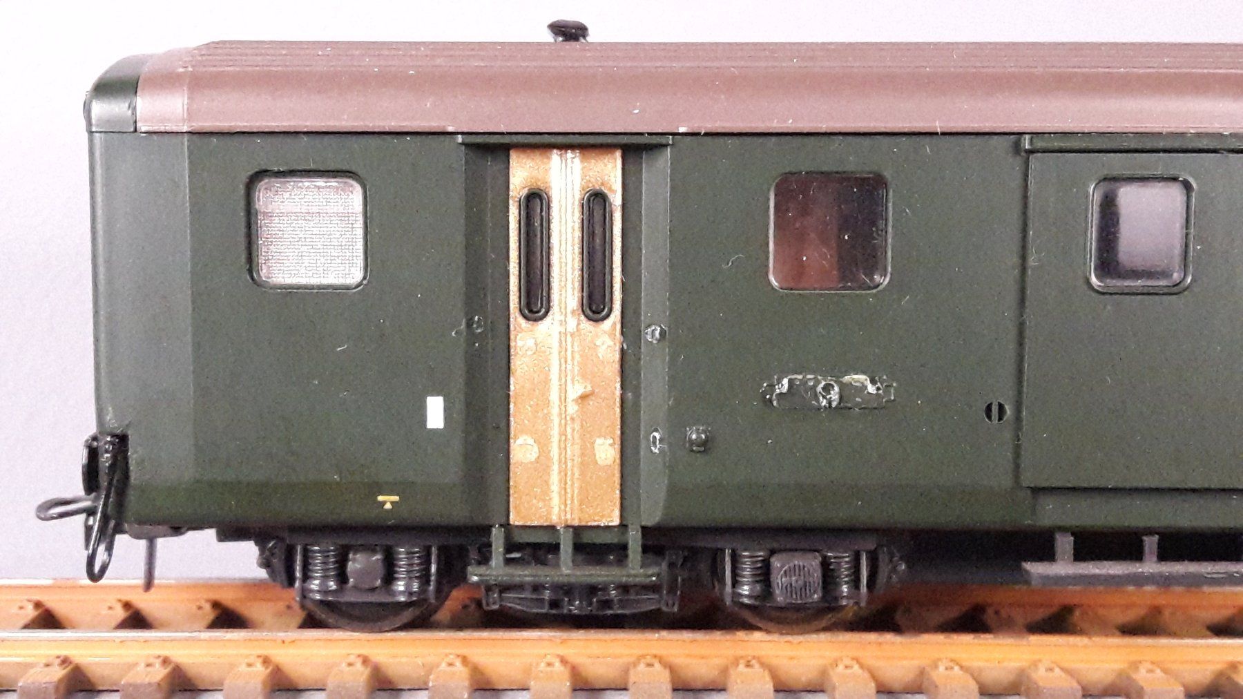 Roco Modellini di ferrovie: Gepäckwagen – Usato da Burgdorf venduto da Optimal14 4