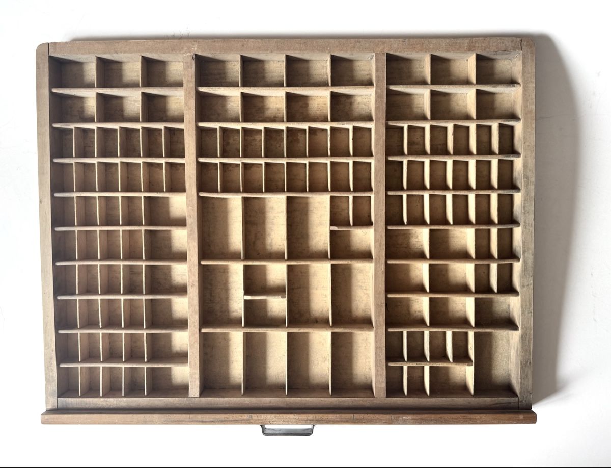 Articles en bois: Setzkasten, Druckerletterfach, antik – D'occasion à Wildberg par wild59 1