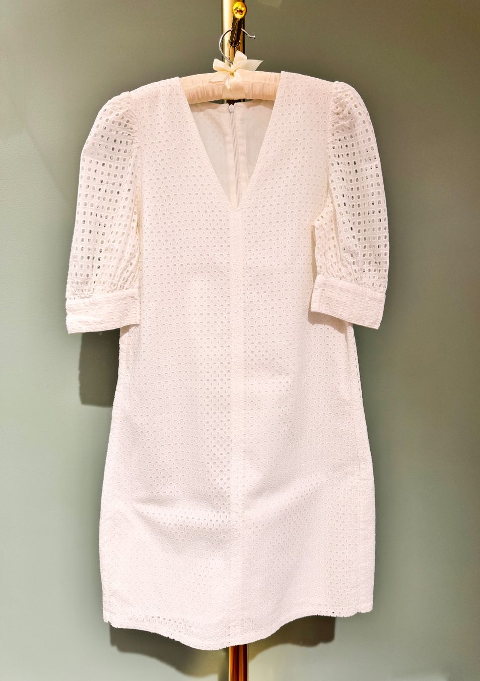 Vestiti: Weißes Baumwollkleid mit Lochspitze – Usato da Zürich venduto da gregart