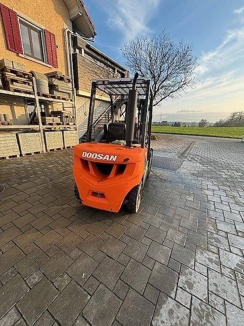 Gabelstapler & Hubwagen: Stapler Doosan – Gebraucht aus Rain von tollegaerten 1