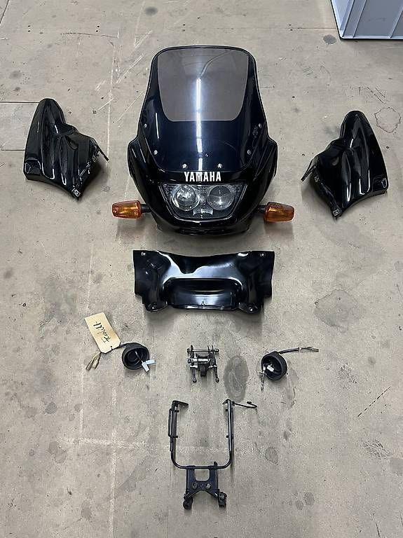 Yamaha Tutti i ricambio per moto: XJR 1200 Teile – Usato da St. Gallen venduto da dop_9q9s 4