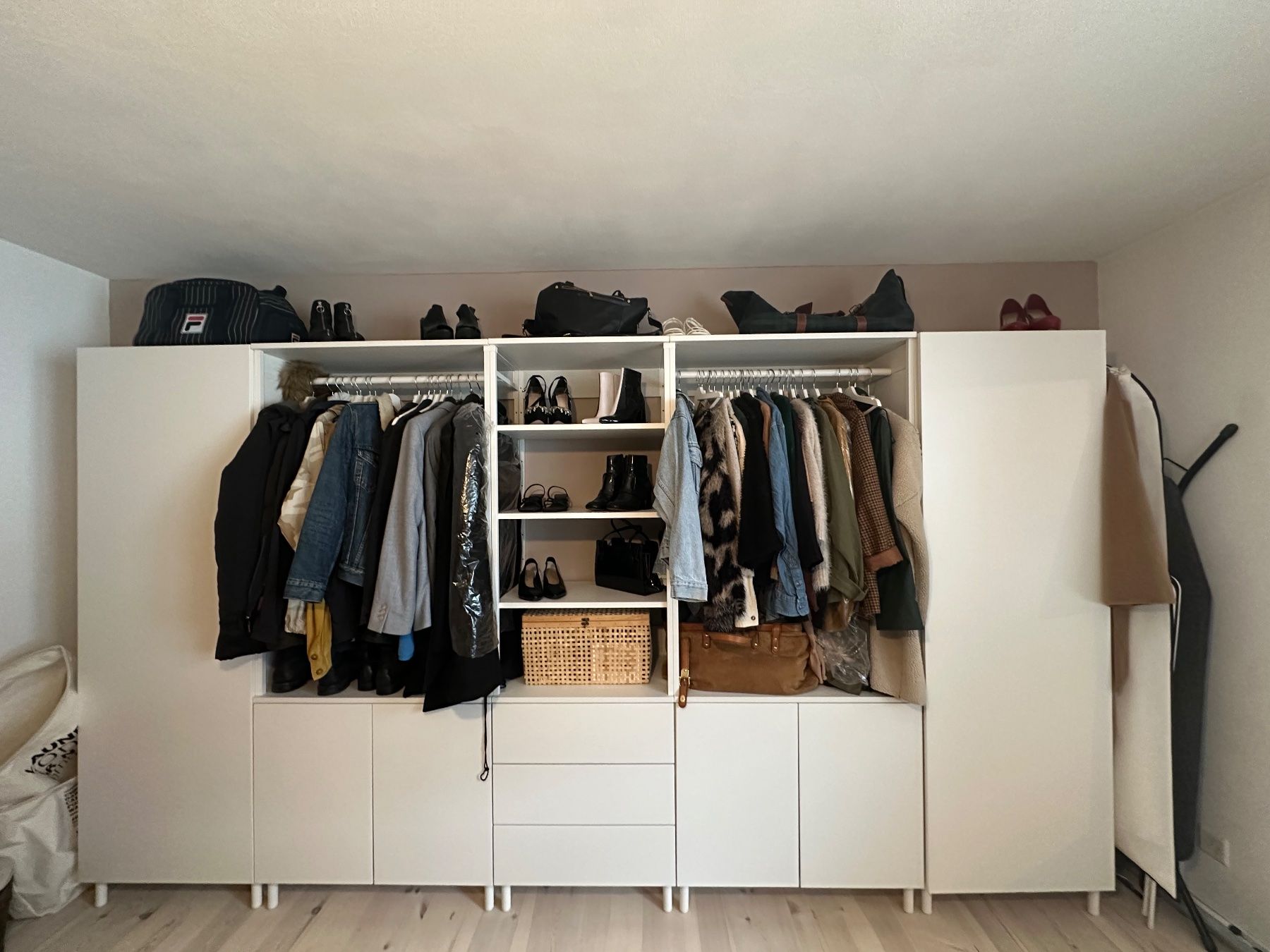 Armadi: IKEA Kleiderschrank Eket – Usato da Pianezzo venduto da NathalieEmily 2
