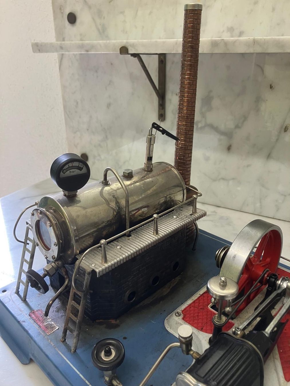 Wilesco Kit di modellismo & Modellini statici: Dampfmaschine Wilesco, Machine à vapeur – Usato da Regensdorf venduto da 7ws8 2