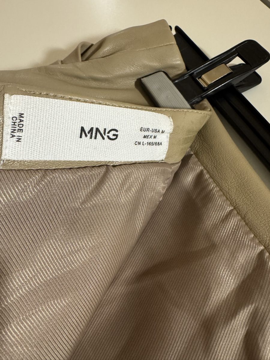 Mango Röcke: Mango Rock Kunstleder beige Grösse M – Gebraucht aus Zürich von nunu03 2