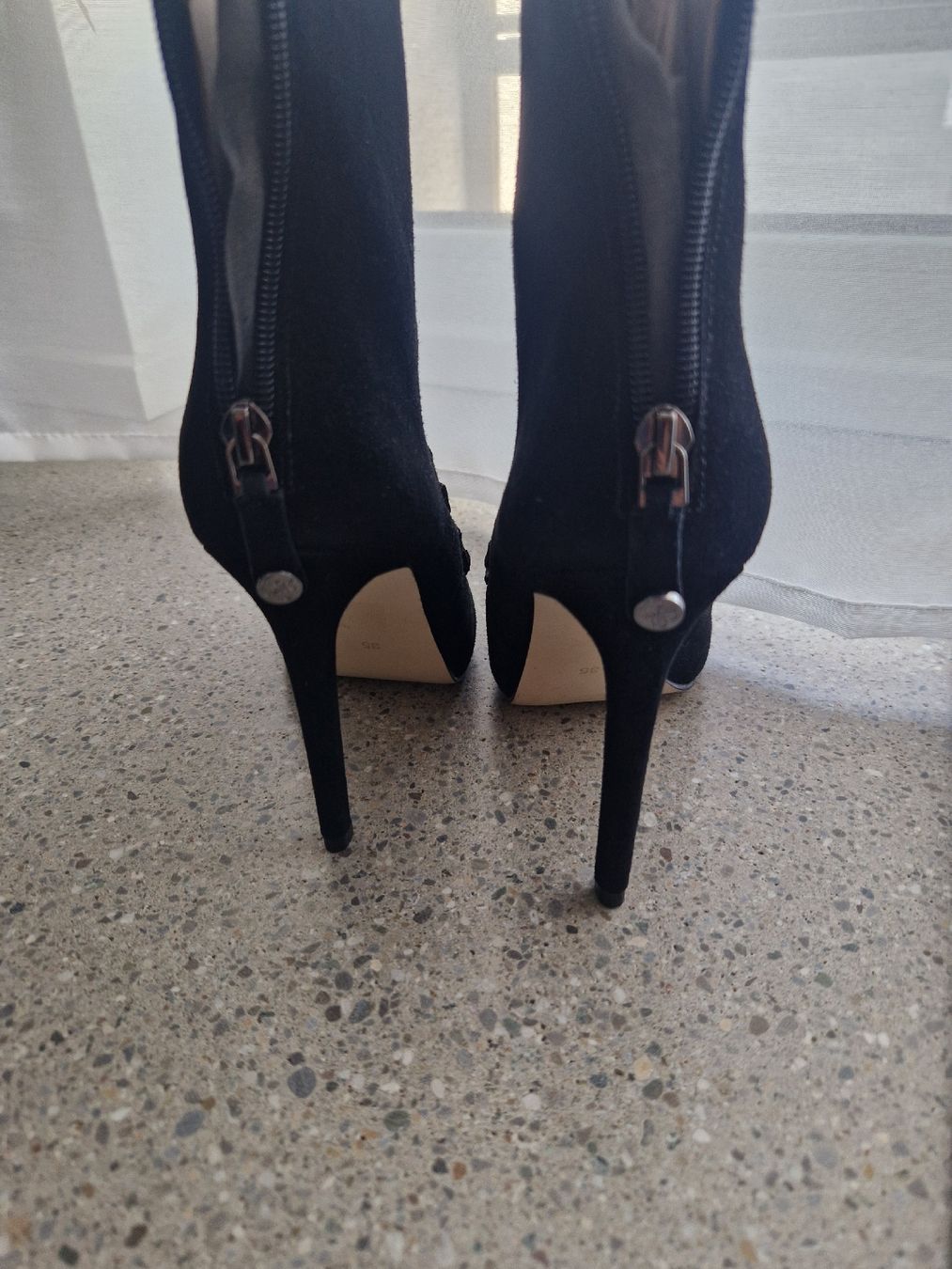 Guess Scarpe da donna: Ankel Boots Peep Toe Black Guess 35 – Nuovo (secondo la descrizione) da Dübendorf venduto da ami_6zyy 2