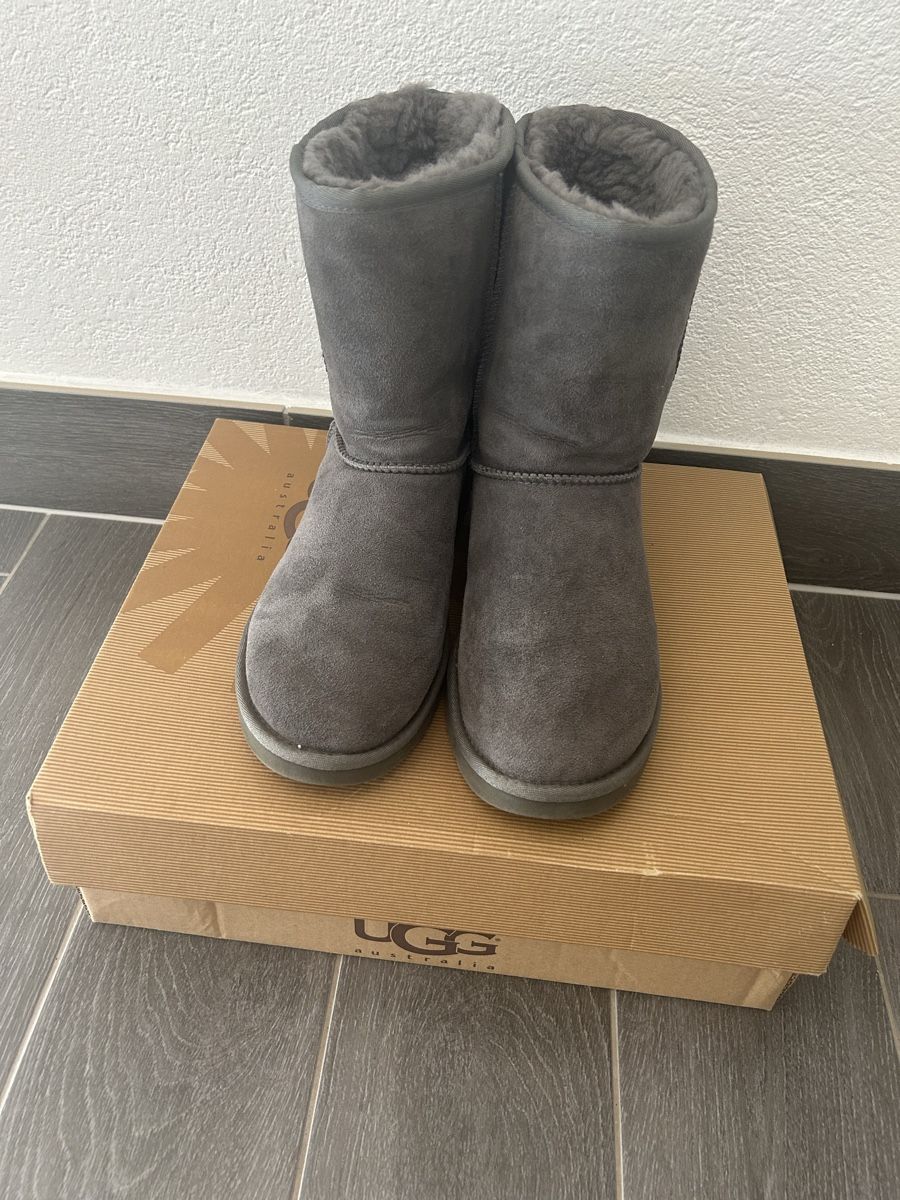 Ugg Scarpe da donna: UGG classic numero 40 – Usato da Locarno venduto da Matic04 2