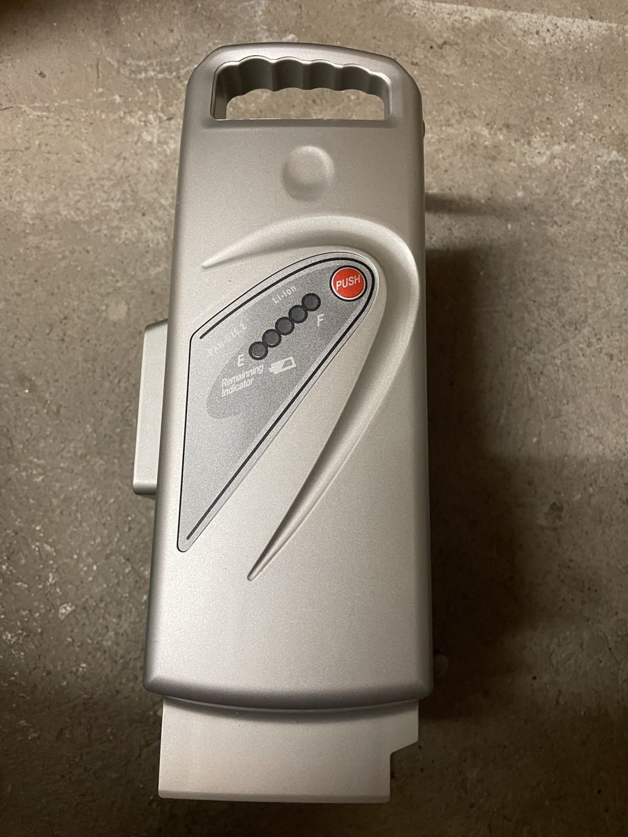 Panasonic Batterie: E-Bike Akku Panasonic PAN-E25.2 25.2V gebraucht – Usato da Wabern venduto da Nathanrey 1