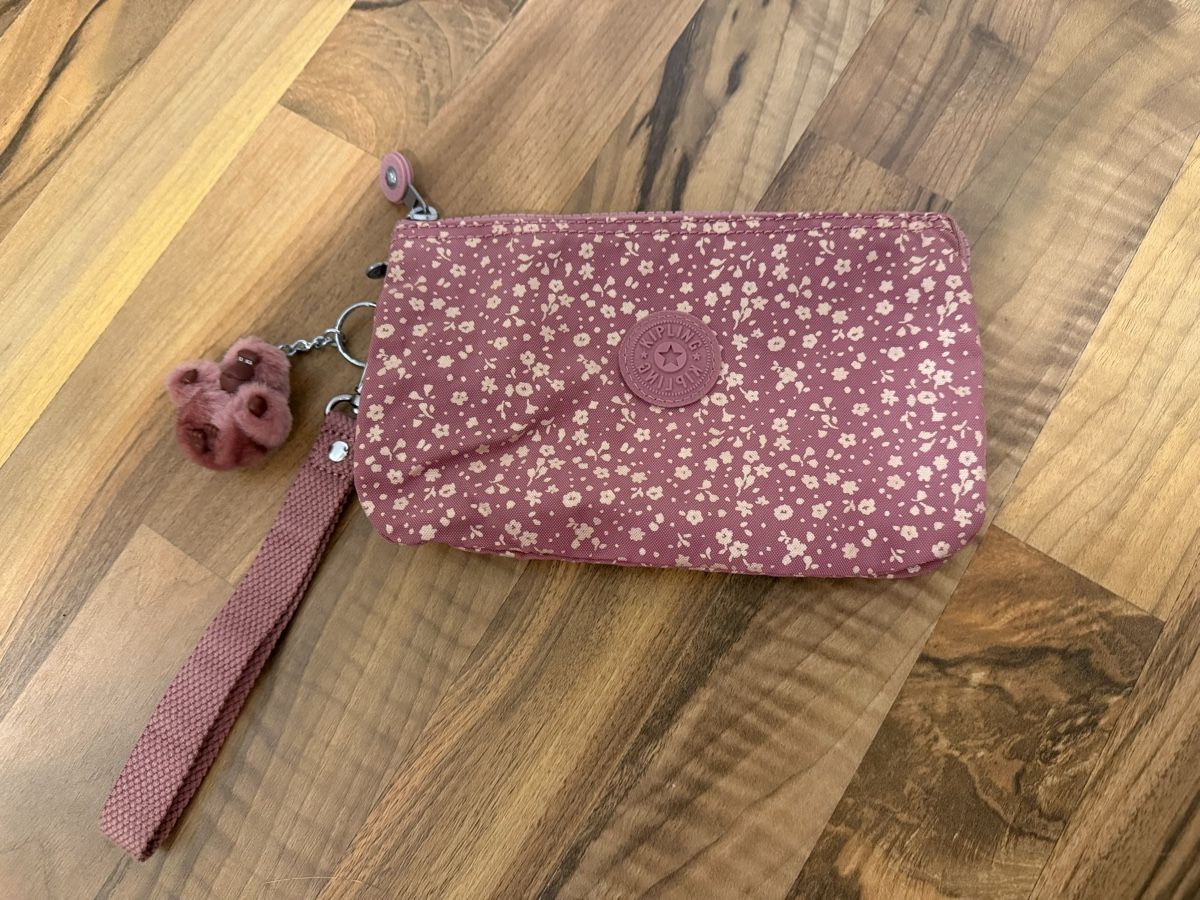 Kipling Trousses de maquillage: Kipling Necessaire mit Blumenmuster und Anhänger rosa – Neuf (Voir description) à Udligenswil par mp9_f7jr