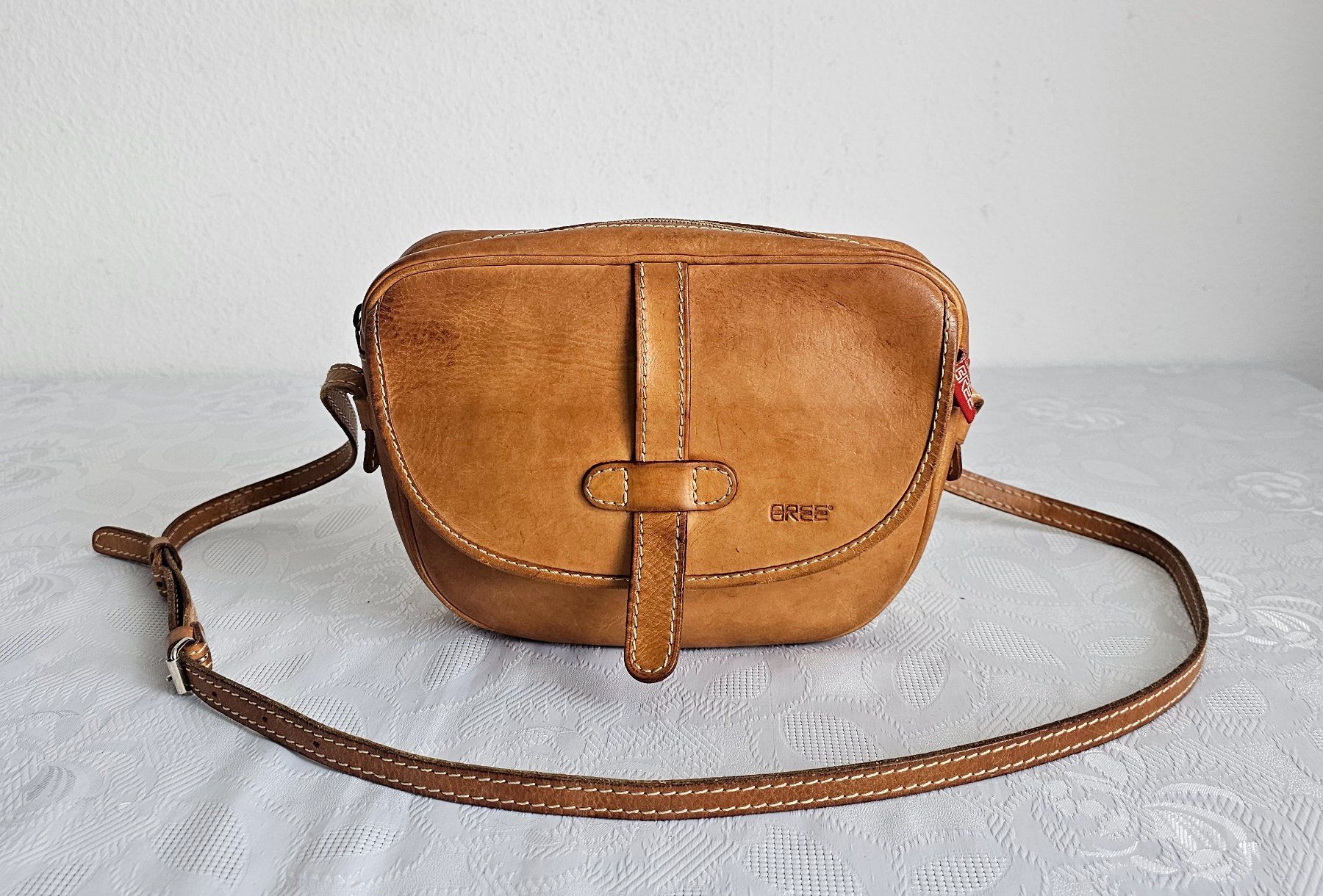 Bree Borse da donna: *BREE * Leder Umhängetasche – Usato da Bronschhofen venduto da David80