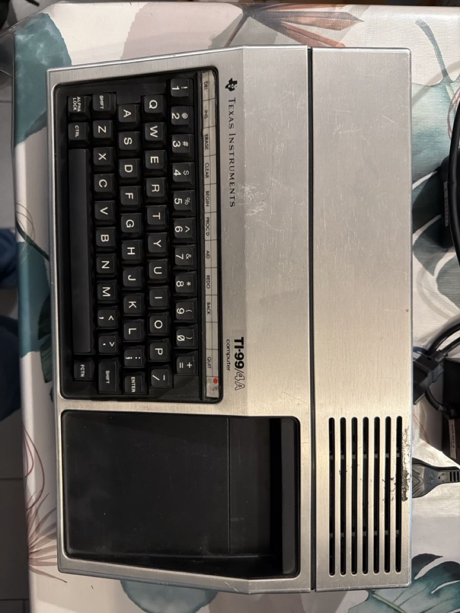 Texas Instruments PC: TI 99 4/A – Usato da Martigny venduto da capri2800