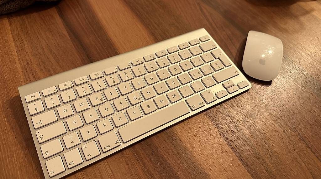 Tastaturen: Apple Keyboard und MagicMouse Wireless – Gebraucht aus Burgdorf von NoQuestions