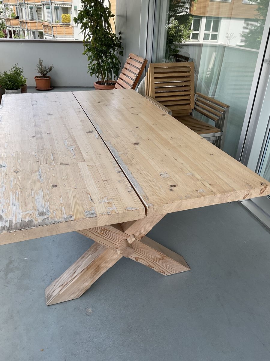 Tische: Gartentisch Massivholz mit Patina – Gebraucht aus Holzhäusern ZG von foxy_88 1