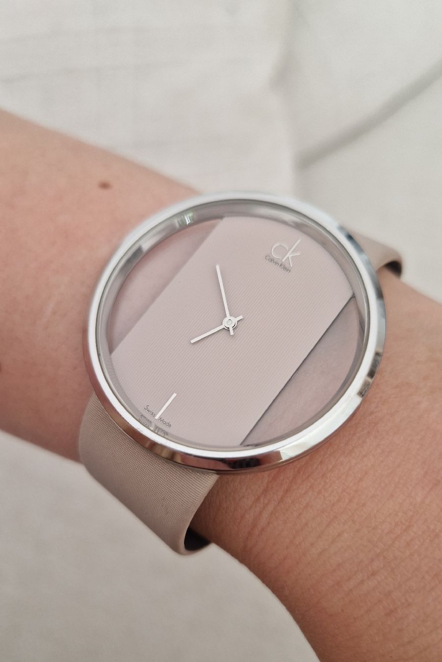 Calvin Klein Uhren: montre CK nude – Gebraucht aus Collombey von Preloveditems 1