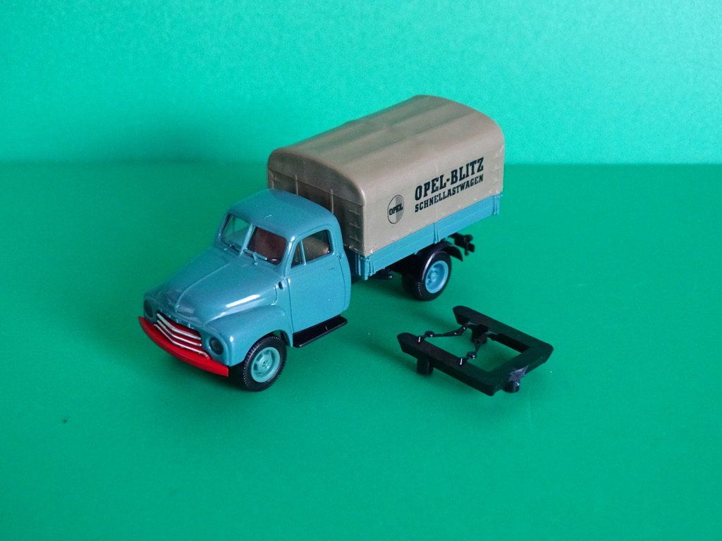 Brekina Modellini d'auto: Opel Blitz von Brekina 1/87 – Usato da Bretzwil venduto da Meex