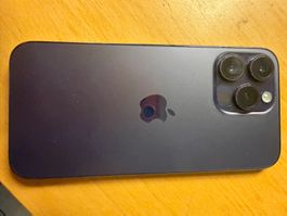iPhone 14 Pro MAX 256 Go violet impeccable pour Fr.1.-