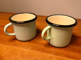 2 Emaille Tassen (1x Mint / 1x Hellblau)