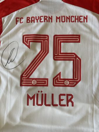 Oroginal unterschriebenes Trikot von Thomas Müller Fc Bayern