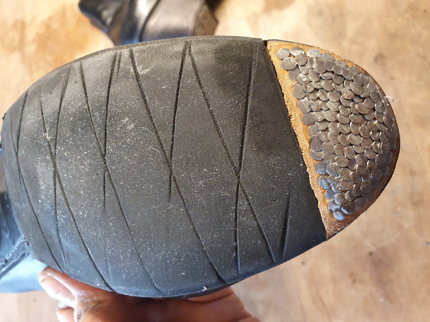 Scarpe da donna: Flamencostiefeletten genagelte Sohlen gr 31 – Usato da Zürich venduto da loosebone 4